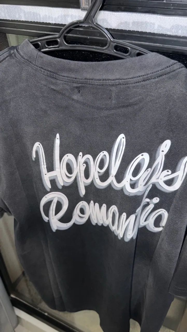 Camiseta Amiri Hopeless Romantic - Foto 3