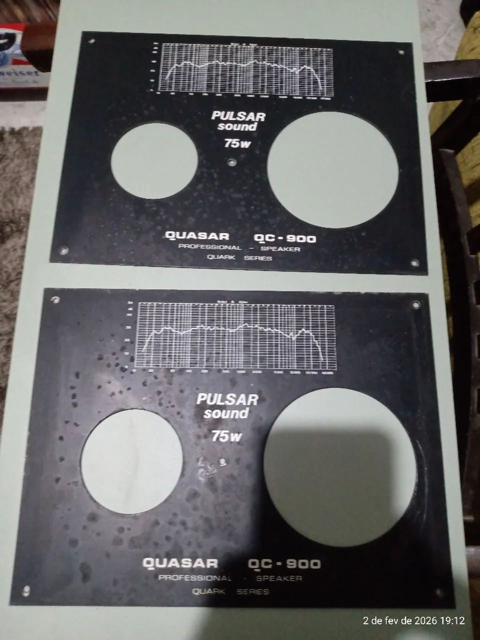 Placa de identificação da caixa guasar Qc 