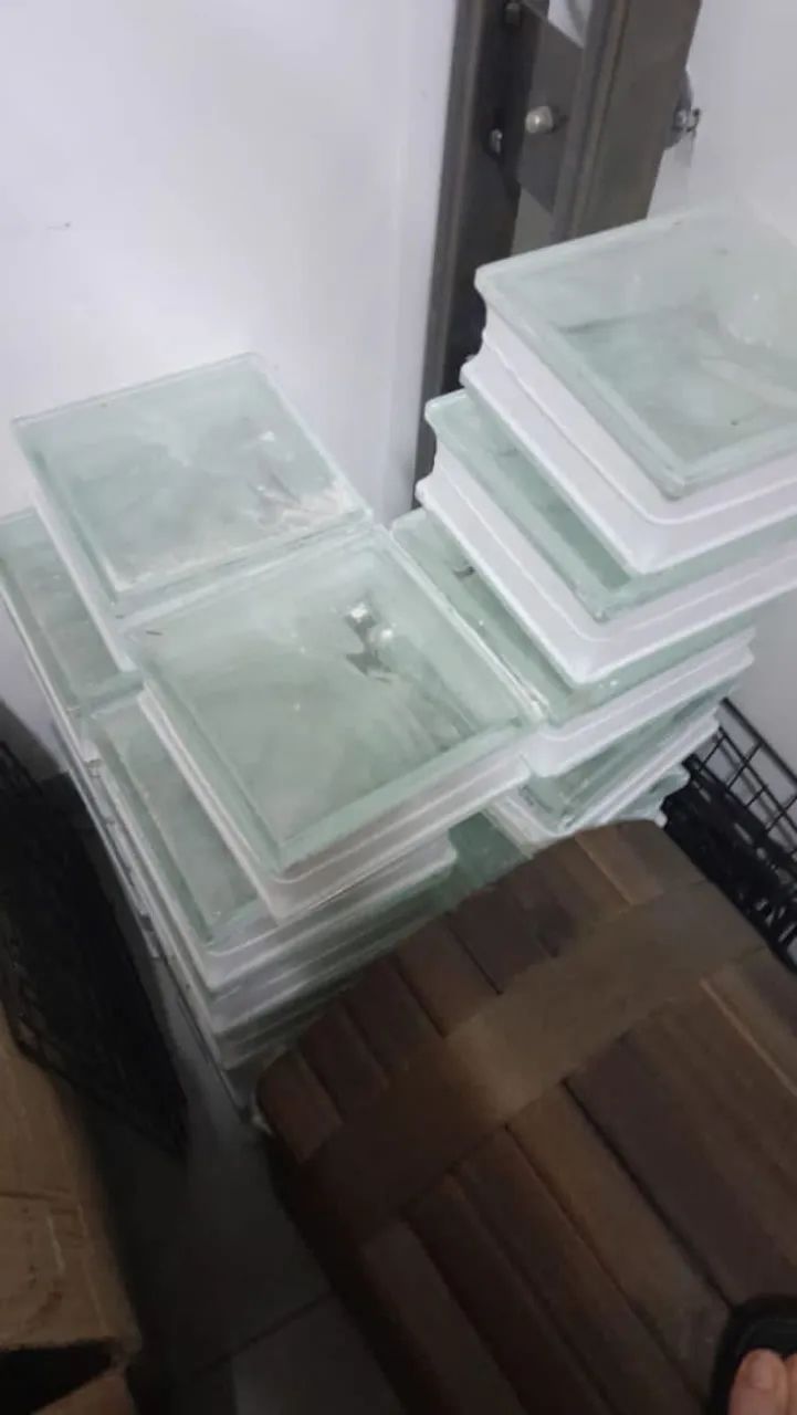 20 Blocos de Vidro 19 cm x 19 cm R$ 22,00 cada ou R$399,90 as 20 unidades.<br>R$22,90 cada. - Foto 6