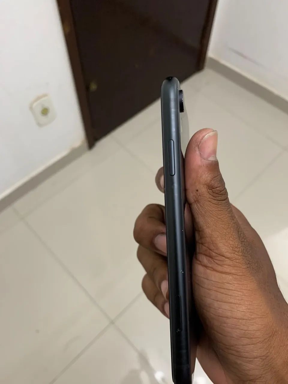 iPhone XR 64 GB - Foto 2