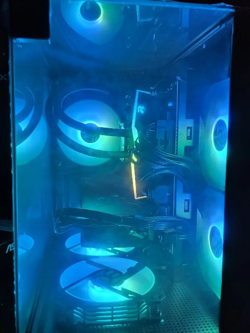 PC Gamer Feliz de Vez