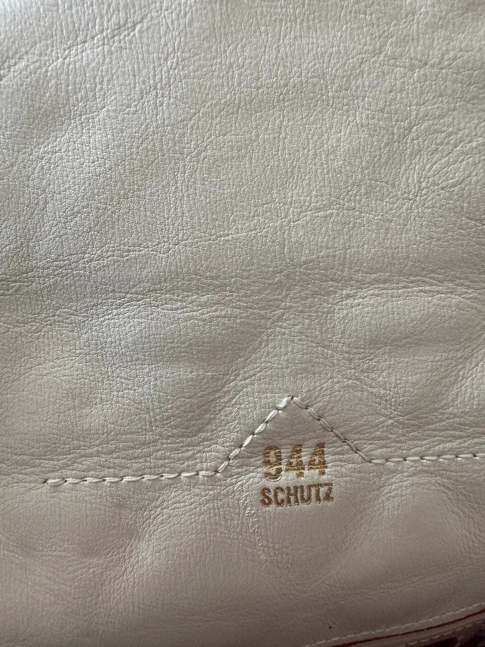 Bolsa de Couro 944 off white Schutz  - Foto 4