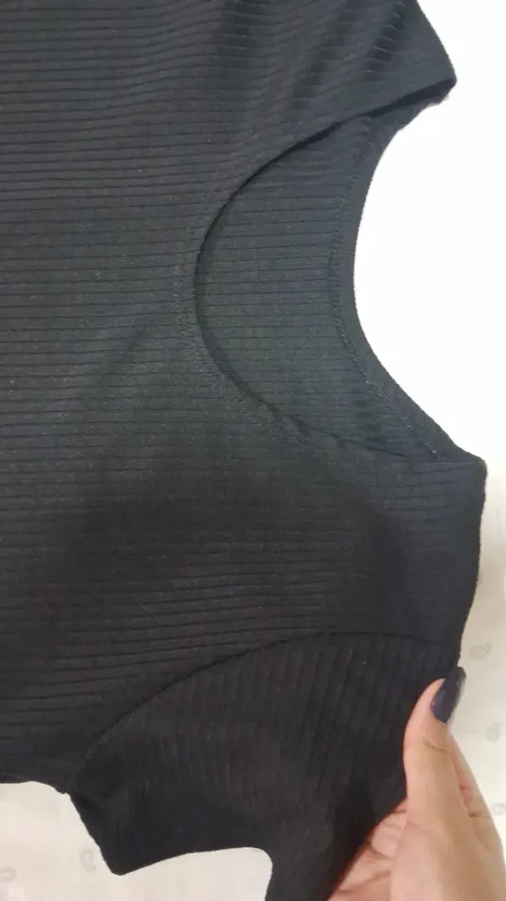 Blusa preta básica linda - Foto 2