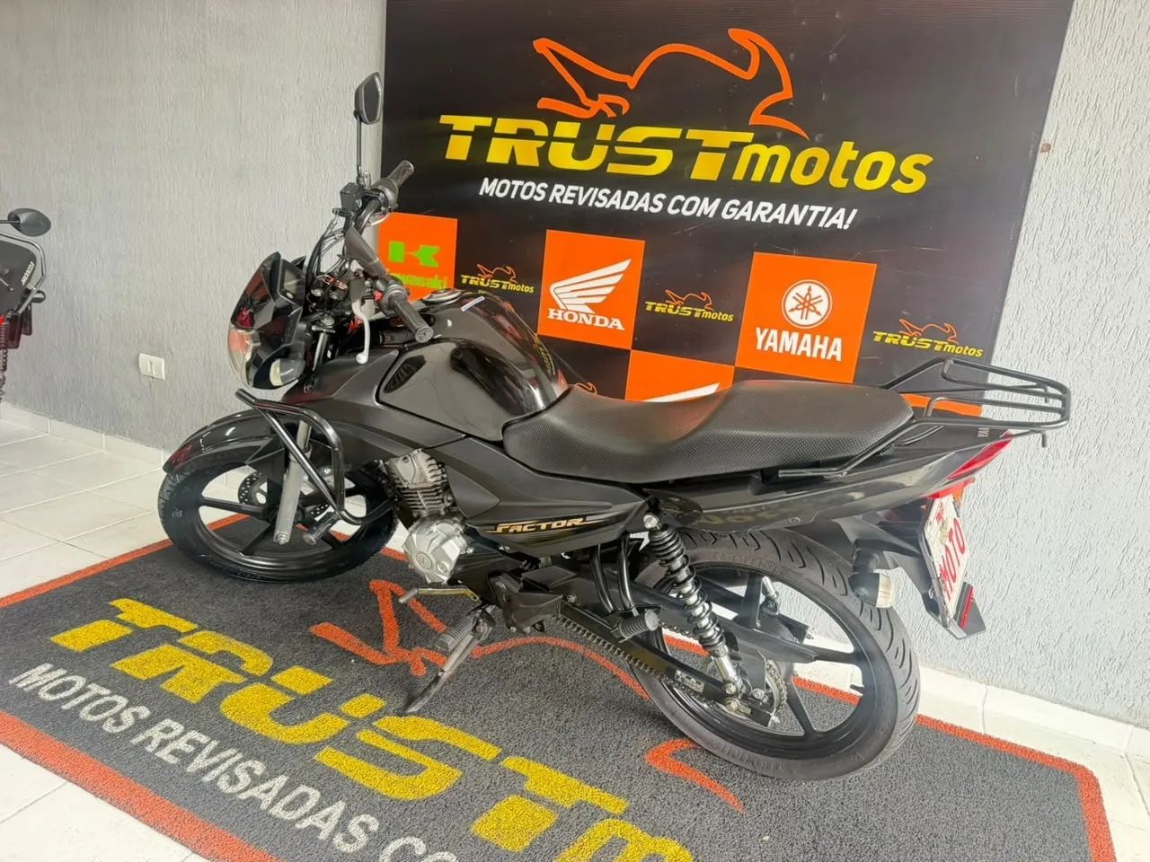 Yamaha YBR 125i FACTOR ED/FLEX - Foto 4