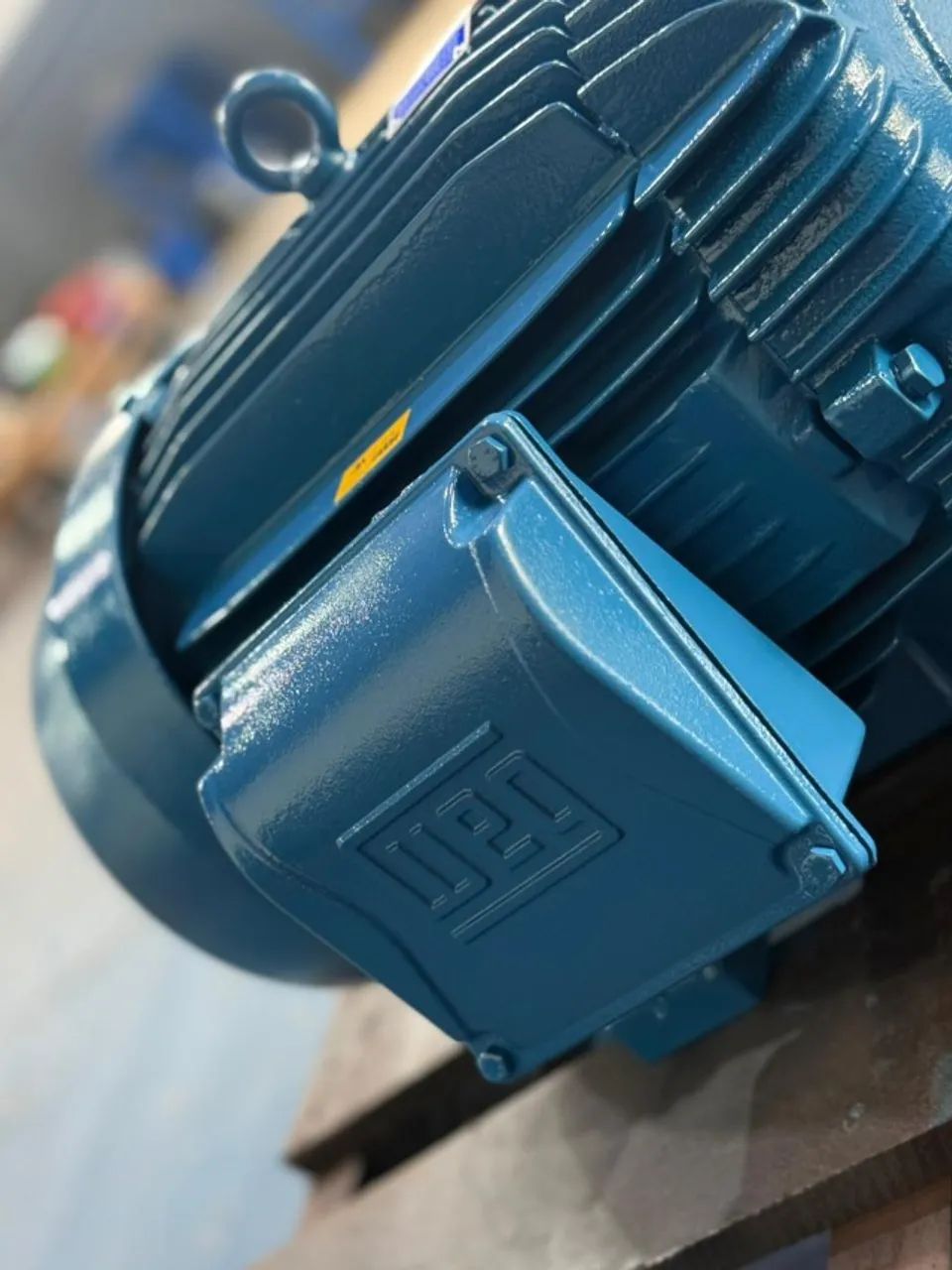 Motor Weg 30cv 1750 rpm 220/380/440v - Foto 3