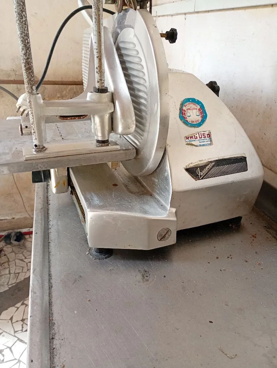 Máquina fatiadeira para vender