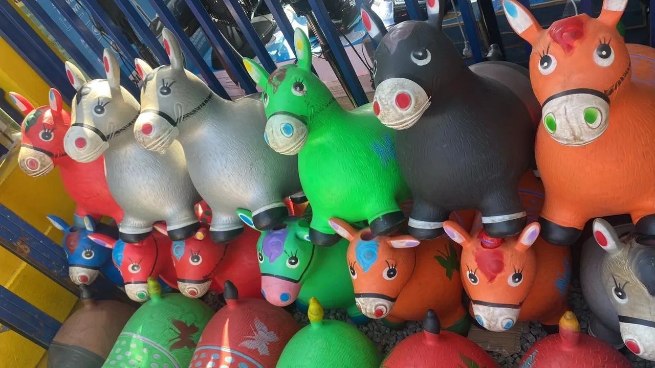 Cavalinho Upa Upa Infantil Brinquedo C/ Musica Pula - Foto 2