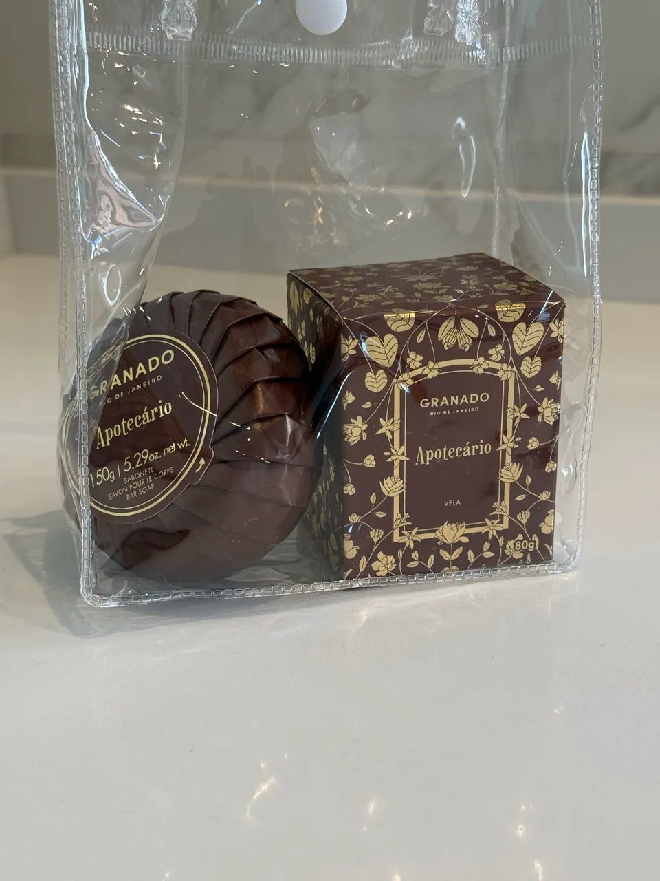Kit presente sabonete e vela granado