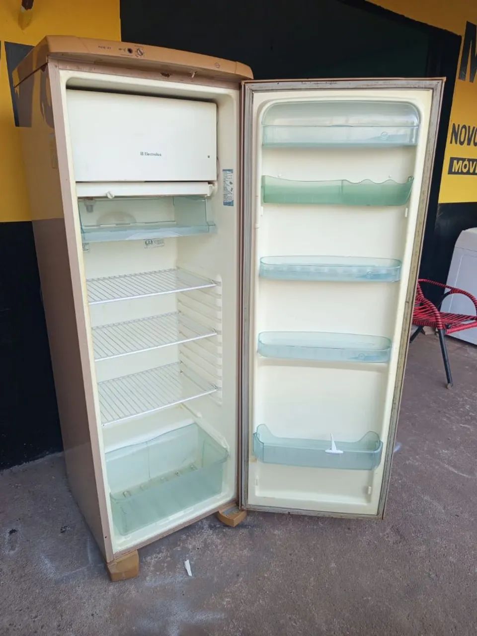 Geladeira Electrolux 380 litros  - Foto 4
