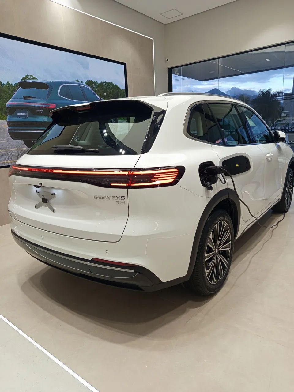 Geely EX5 EM-i Pro 2026 - Foto 4