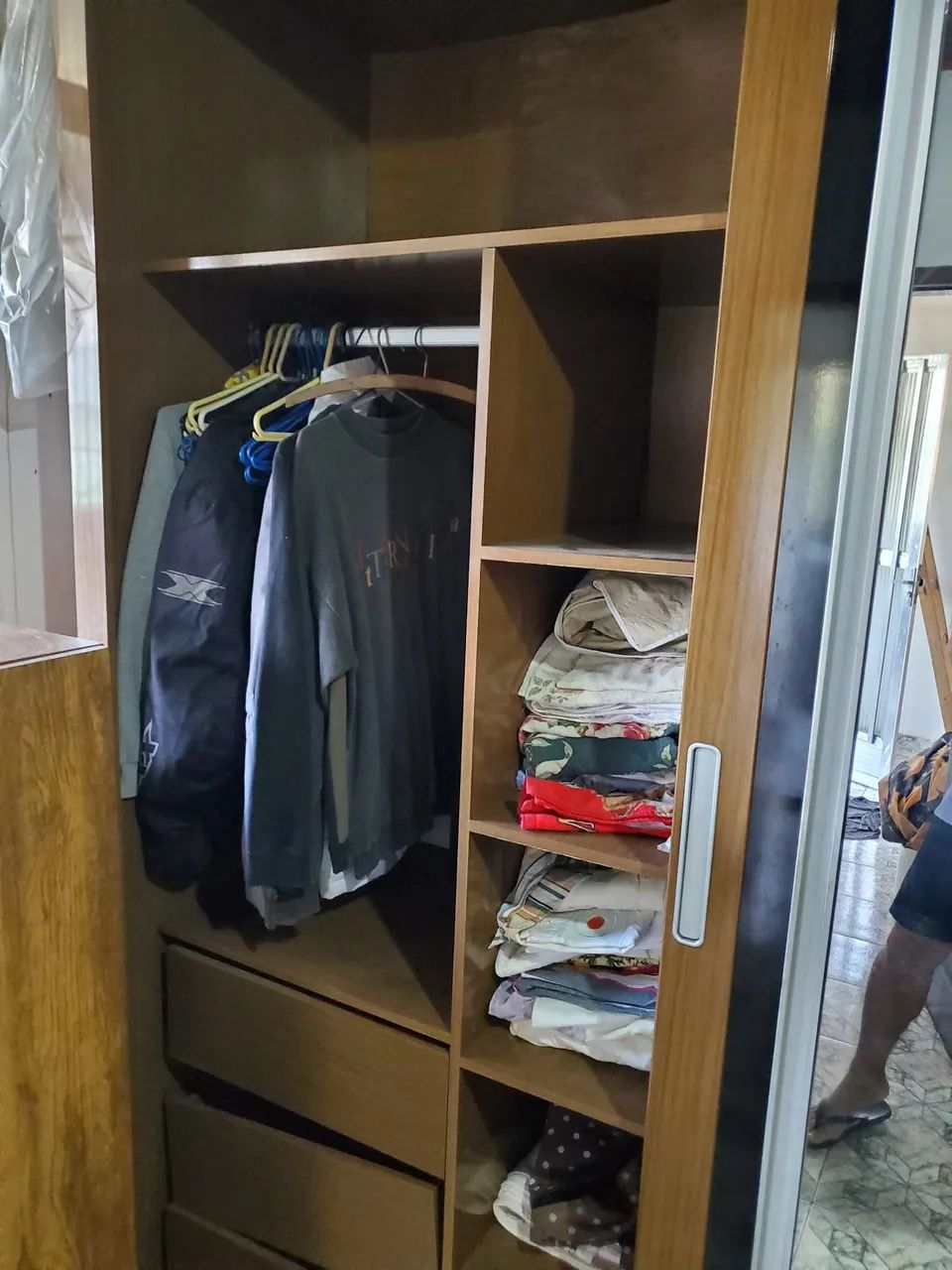 Guarda roupas - Foto 3
