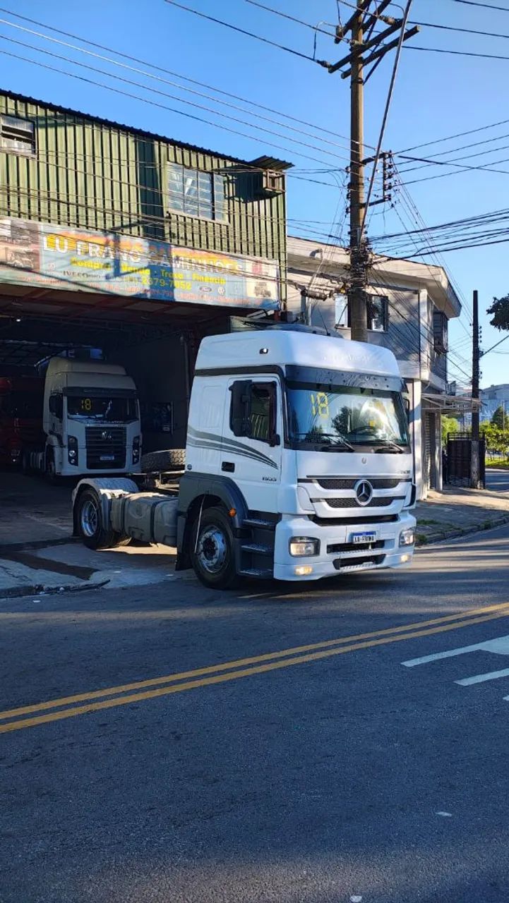 Axor.1933 2018 automático teto alto  - Foto 3