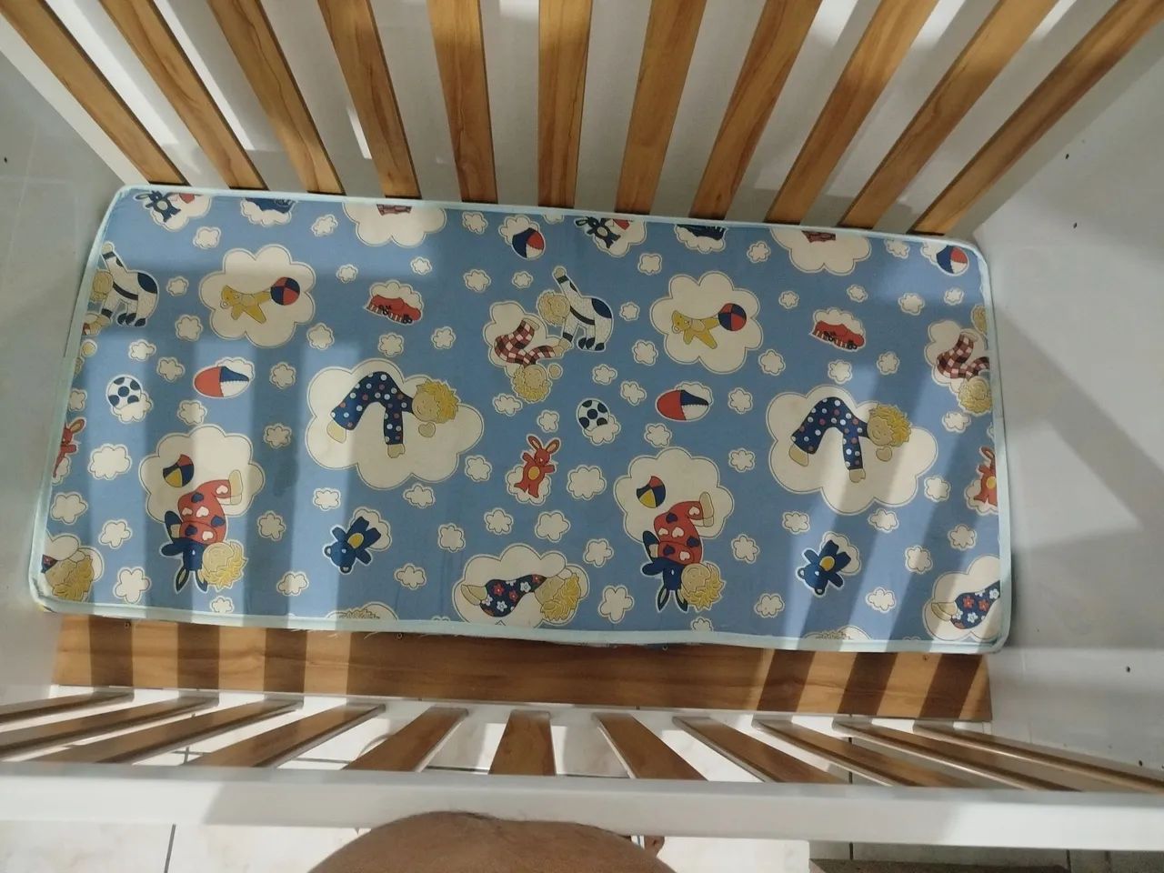 Vendo berço Guti retro amêndoa  - Foto 3