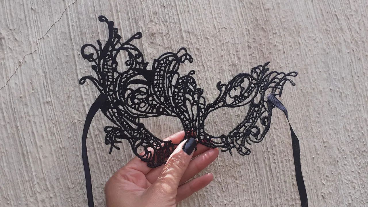 Máscara  renda feminina  - Foto 4