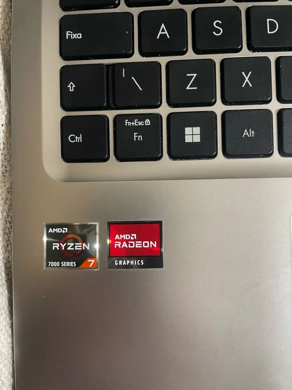 Notebook ASUS Vivobook M1502YA - Foto 3
