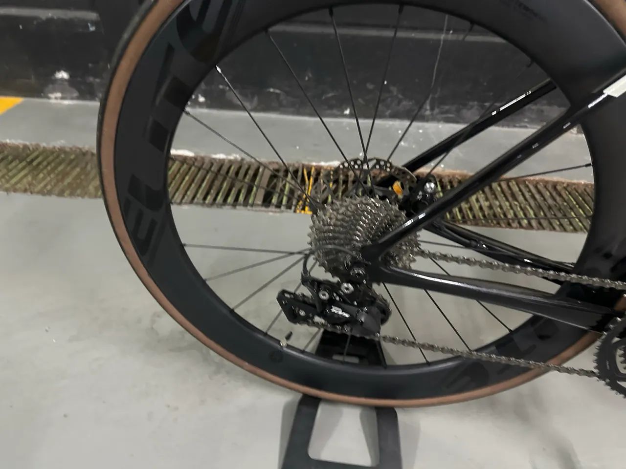 Bike Speed Cannondale Supersix disc 56  - Foto 3