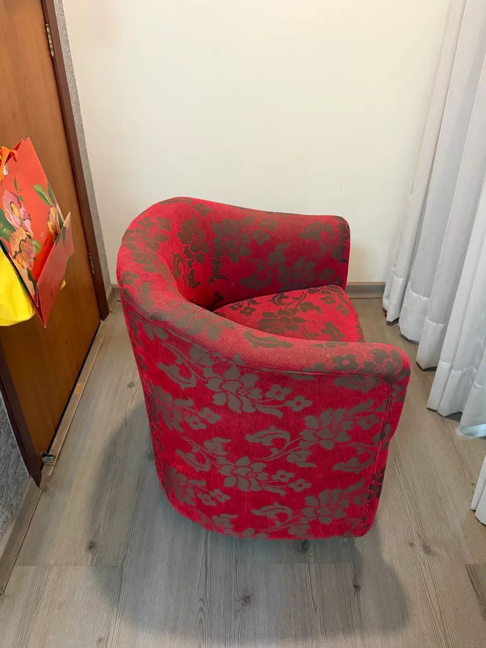 Poltrona estampada estilo clássico  - Foto 3
