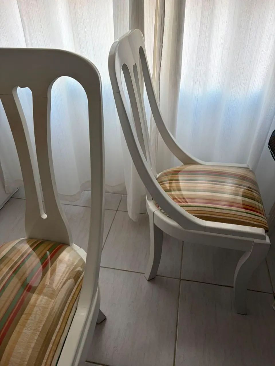 Cadeira Estofada de Excelente Qualidade