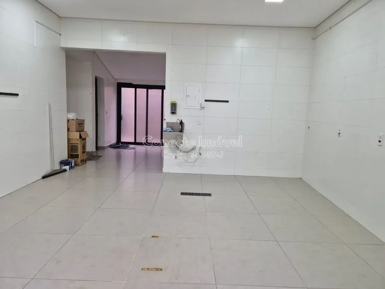 Ponto Comercial com 49 m² Próximo ao Centro de Holambra, com Sala Ampla, Escritório, Depós - Foto 2