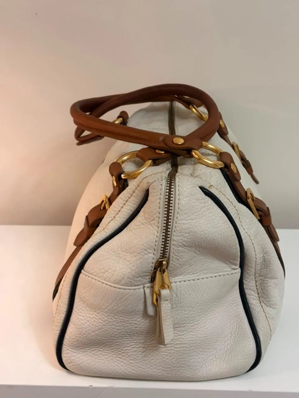 Bolsa Baú Corello em Couro Legítimo Off-White - Foto 4