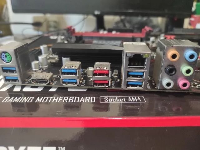 AX370-GAMING GIGABYTE AM4 - Foto 4