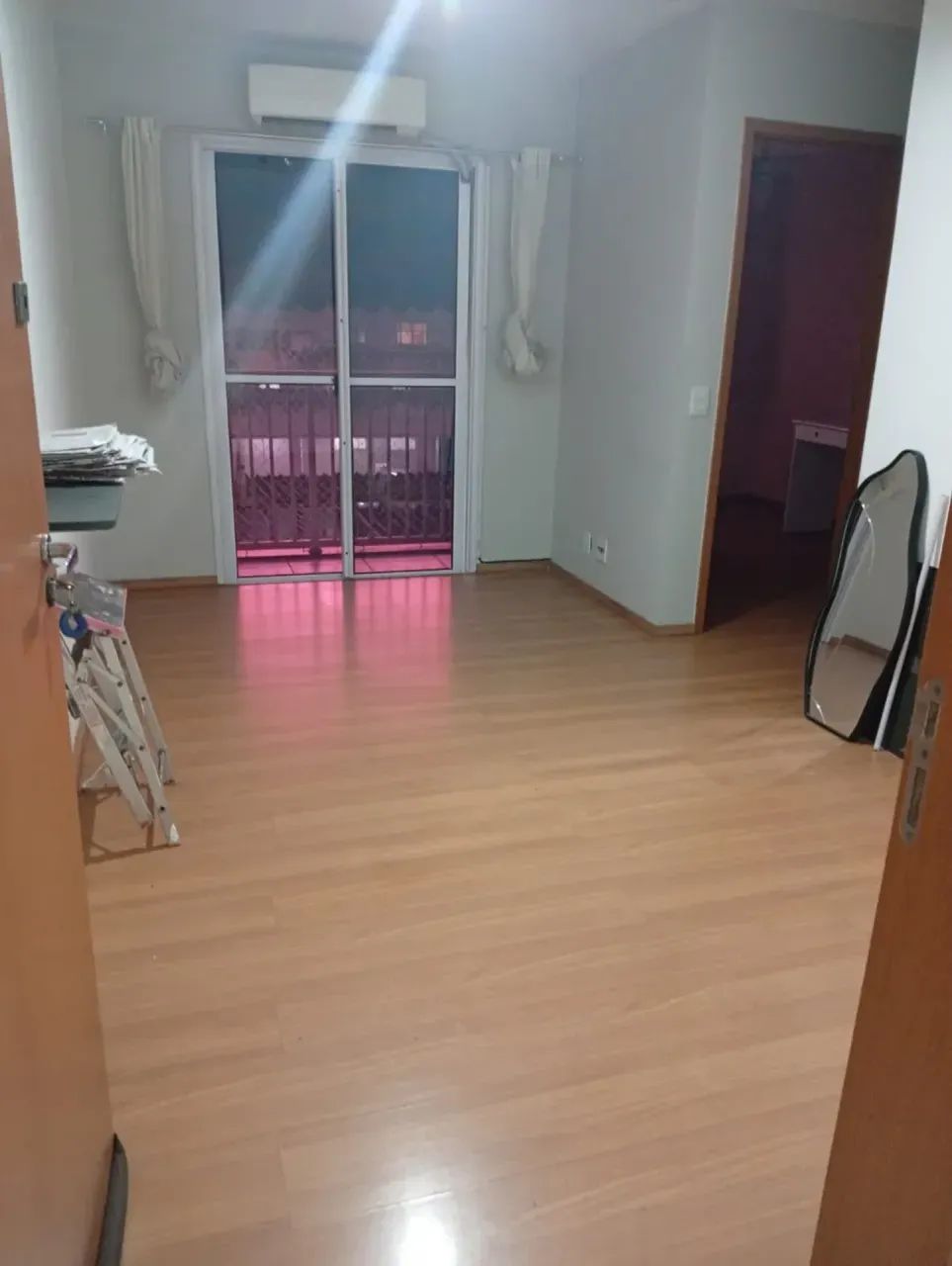 LOCAÇÃO APARTAMENTO DE 2 QUARTOS COM SUÍTE EM CASCADURA.