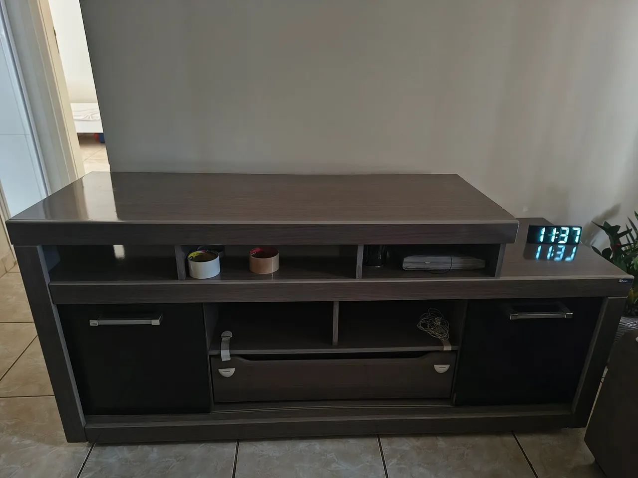 Rack para sala com portas de correr - Foto 5