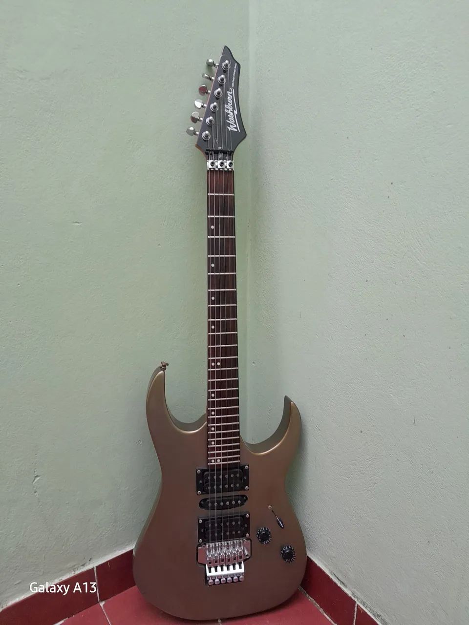 Guitarra Washburn wr154 