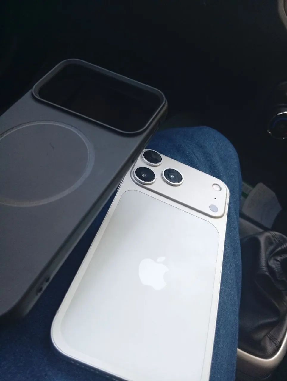 iPhone XR na Carcaça 17 pro