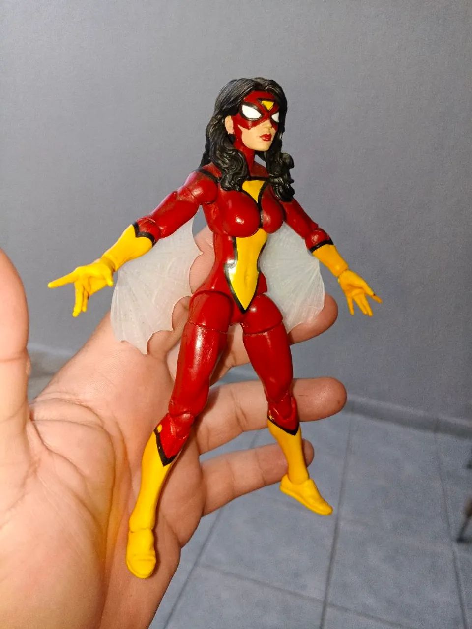 Mulher Aranha Marvel legends  - Foto 3