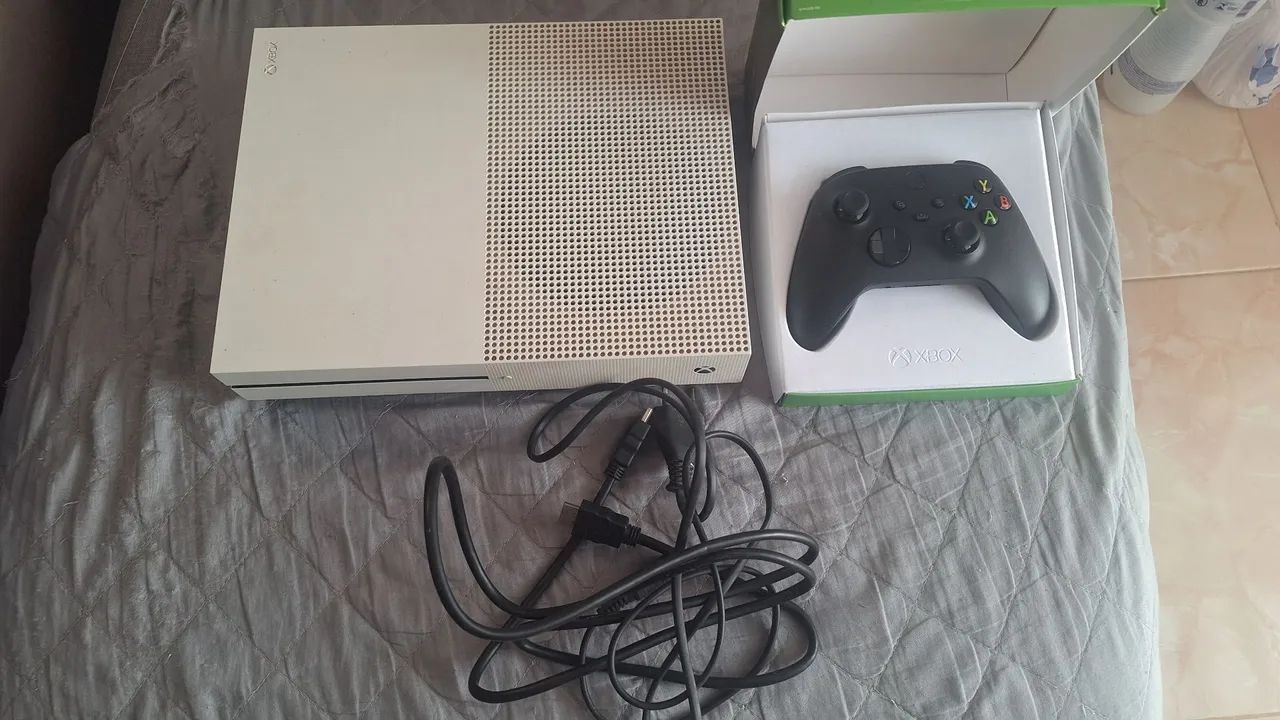 Vendo vídeo game Xbox One S  - Foto 4