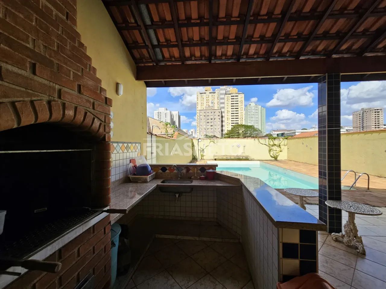Casa Sobrado à Venda no Bairro Alto- Piracicaba/SP
