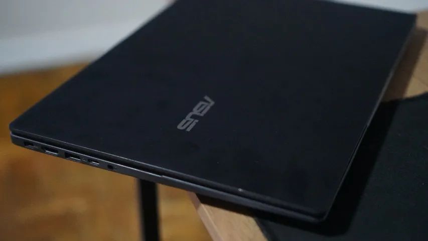 Notebook Asus V16 - 32GB RAM, RTX4050 - Foto 2
