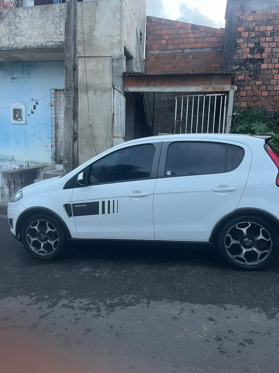 Fiat Palio Sporting 1.6 Flex 16V 5P 2013 - Foto 3