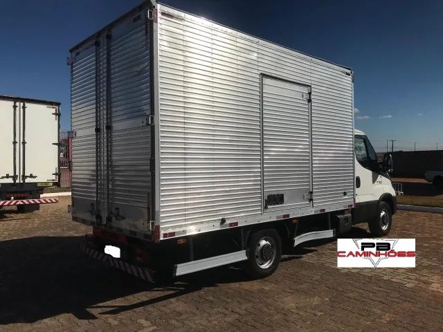 IVECO DAILY 35-150 2021/2022 COM BAÚ EM ALUMÍNIO. - Foto 3