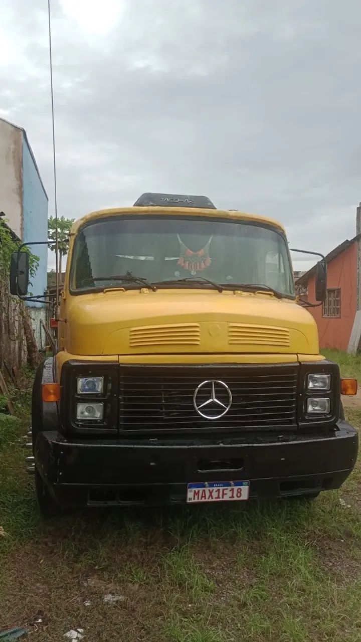 Caminhão cavalinho 1313 motor 1318 Mercedes 