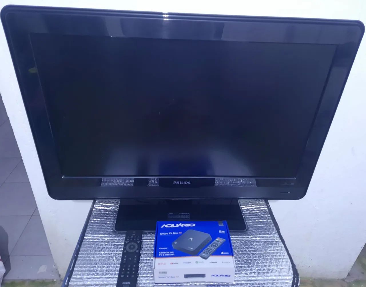 TV Philips 32 Polegadas LCD Widescreen + TV BOX - Foto 2