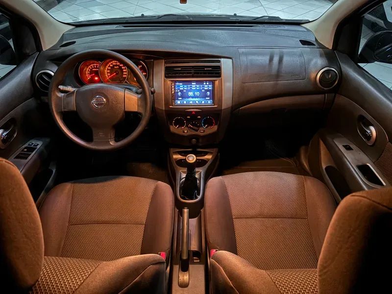 Nissan Livina GRAND S 1.8 16V Flex Fuel Mec., foto 16 de 19