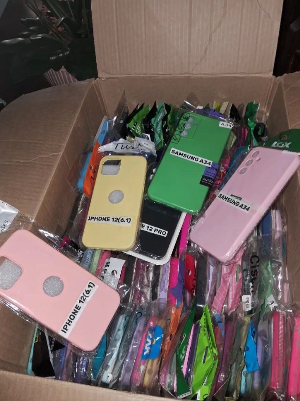 Kit com 150 peliculas e 135 capinhas para Samsung, Xiaomi e Iphone - Foto 2