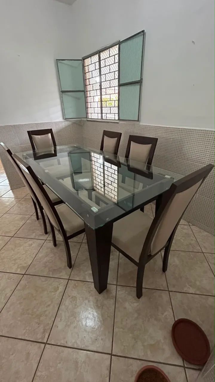 Mesa de jantar com tampo de vidro  - Foto 4