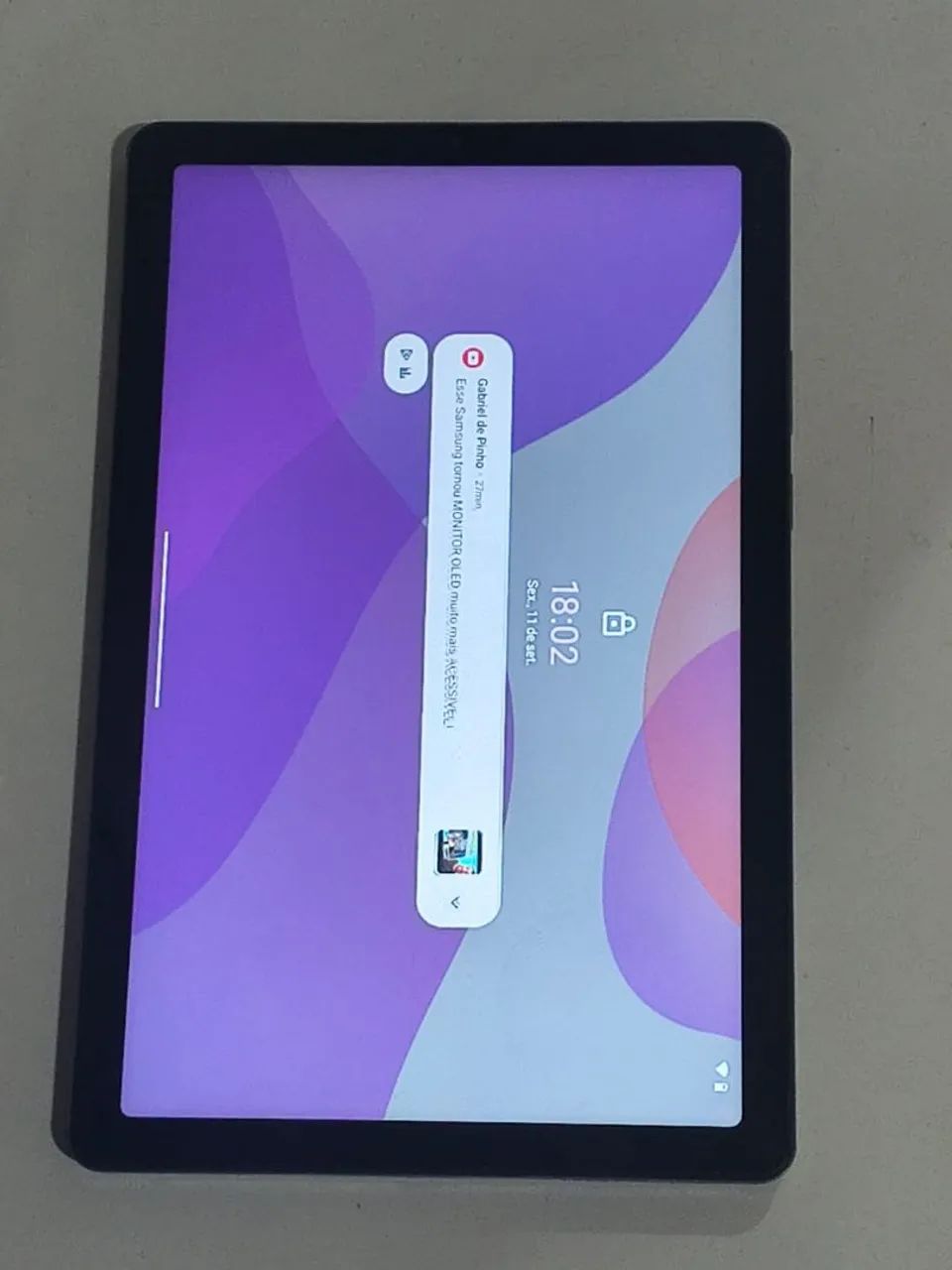 Tablet m9 Lenovo 4g  64gb - Foto 4