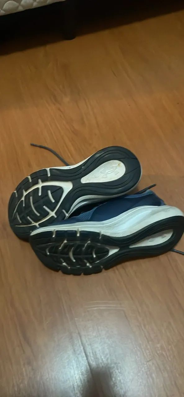Tênis Under Armour - Foto 2
