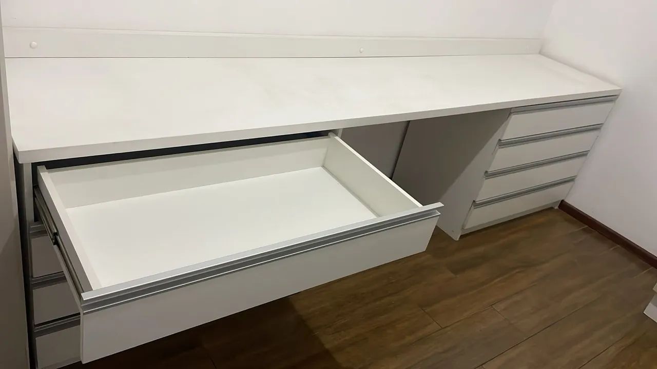 Escrivaninha com gavetas  - Foto 2