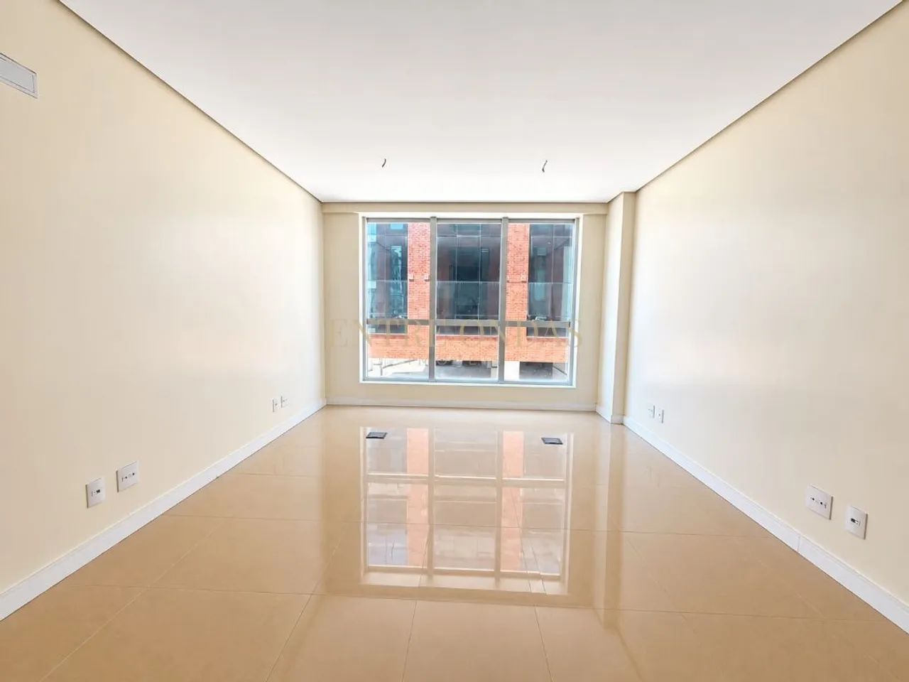 Sala comercial no bairro Trindade, Florianópolis.