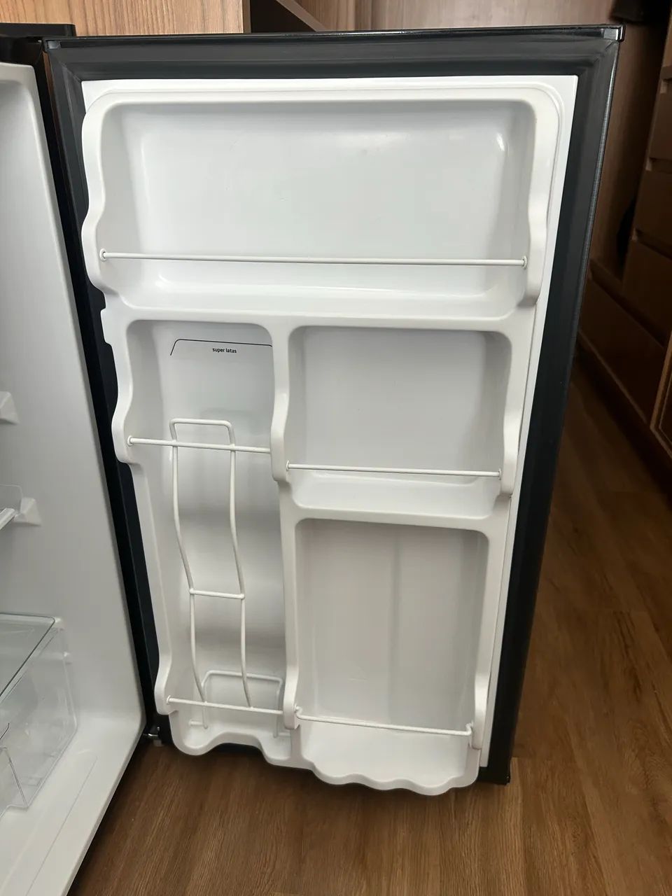 Frigobar Midea 93L Inox - Foto 5