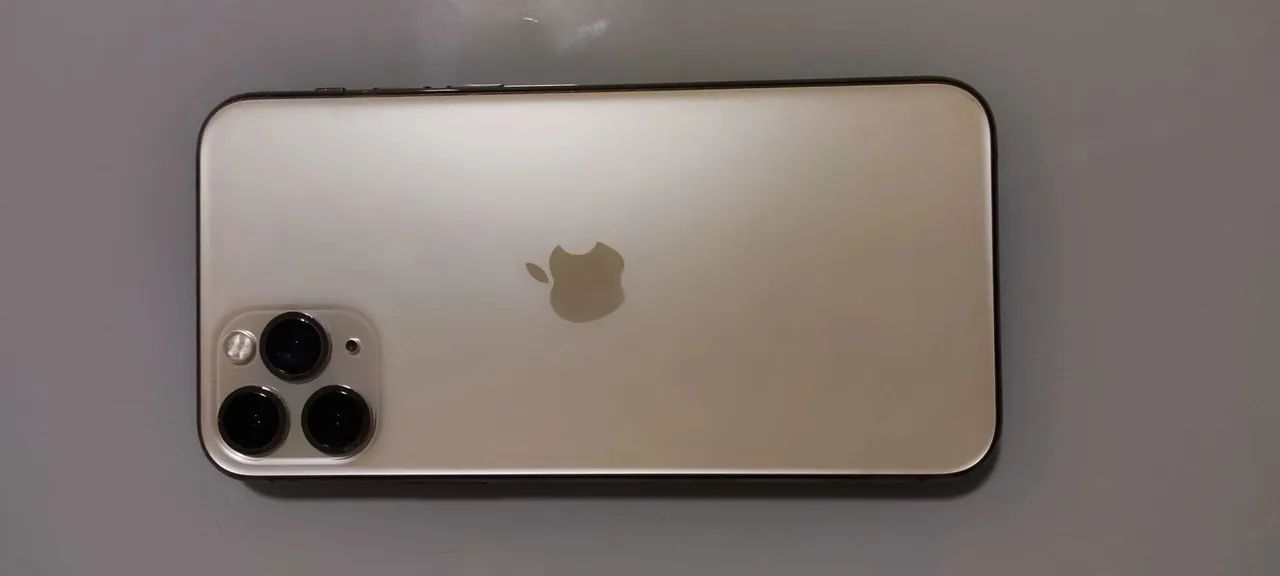 iPhone 11 Pro 64gb (Com detalhes) - Celulares e Smartphones