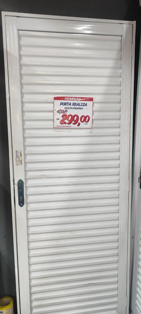 Porta realiza 85x2,15