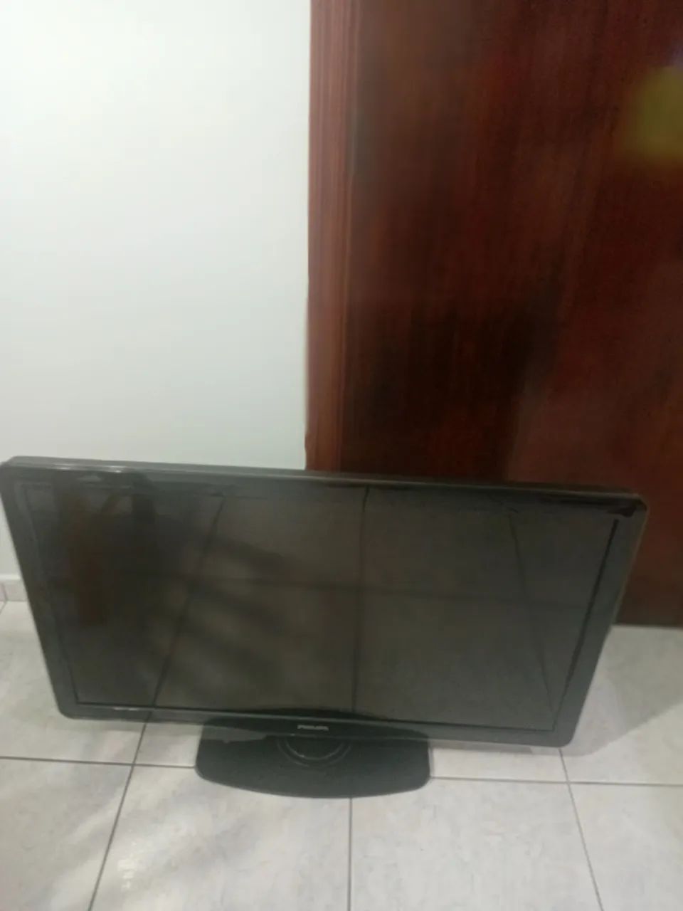 Televisão 42" da marca Philips, Ful HD, Convencional - Foto 2