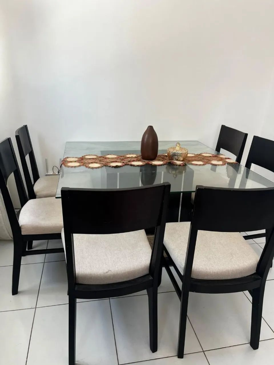 Mesa 6 Lugares de vidro, com preço bom ! 