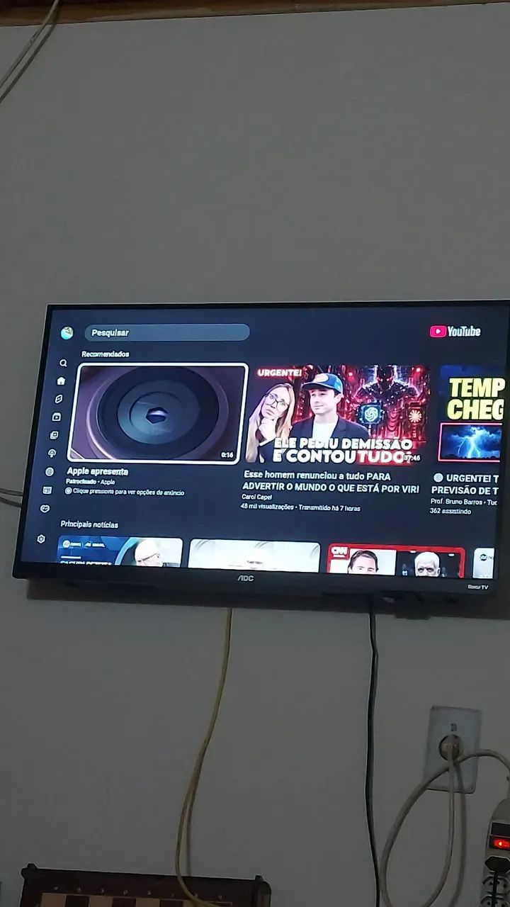 Tv 32 polegadas  com Roku integrado
